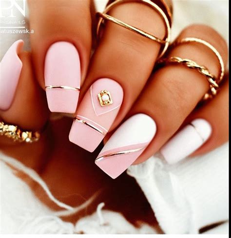 summer pretty matte nails